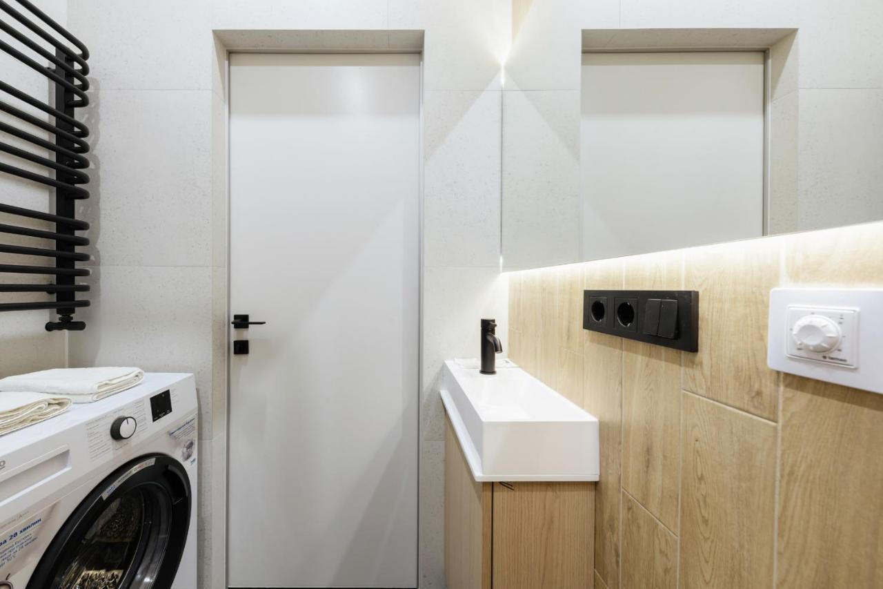 Luxury Apartments Smart House Ungvár Kültér fotó