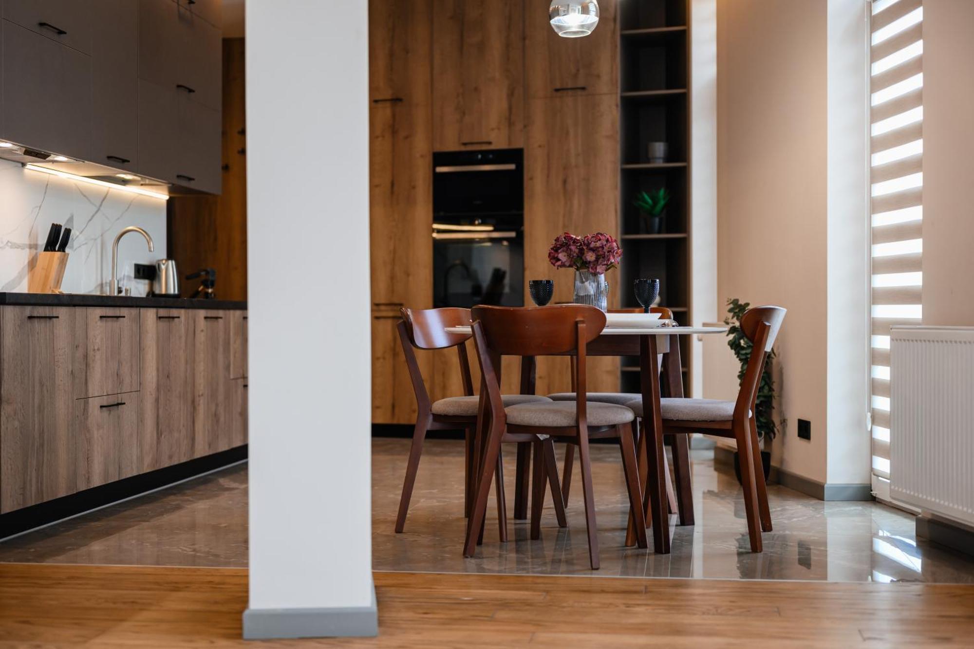 Luxury Apartments Smart House Ungvár Kültér fotó