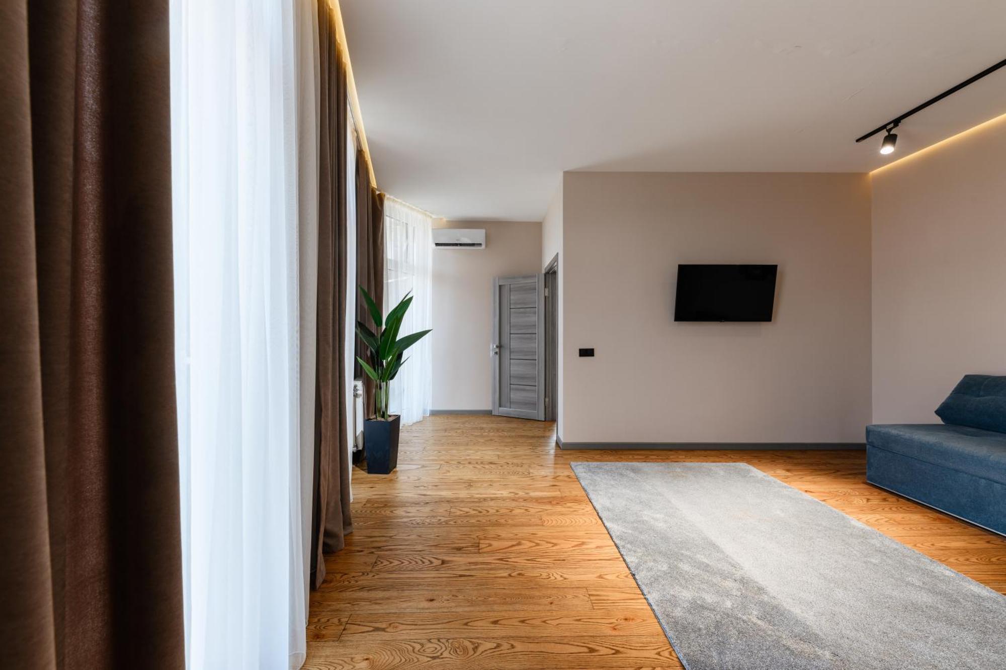 Luxury Apartments Smart House Ungvár Kültér fotó