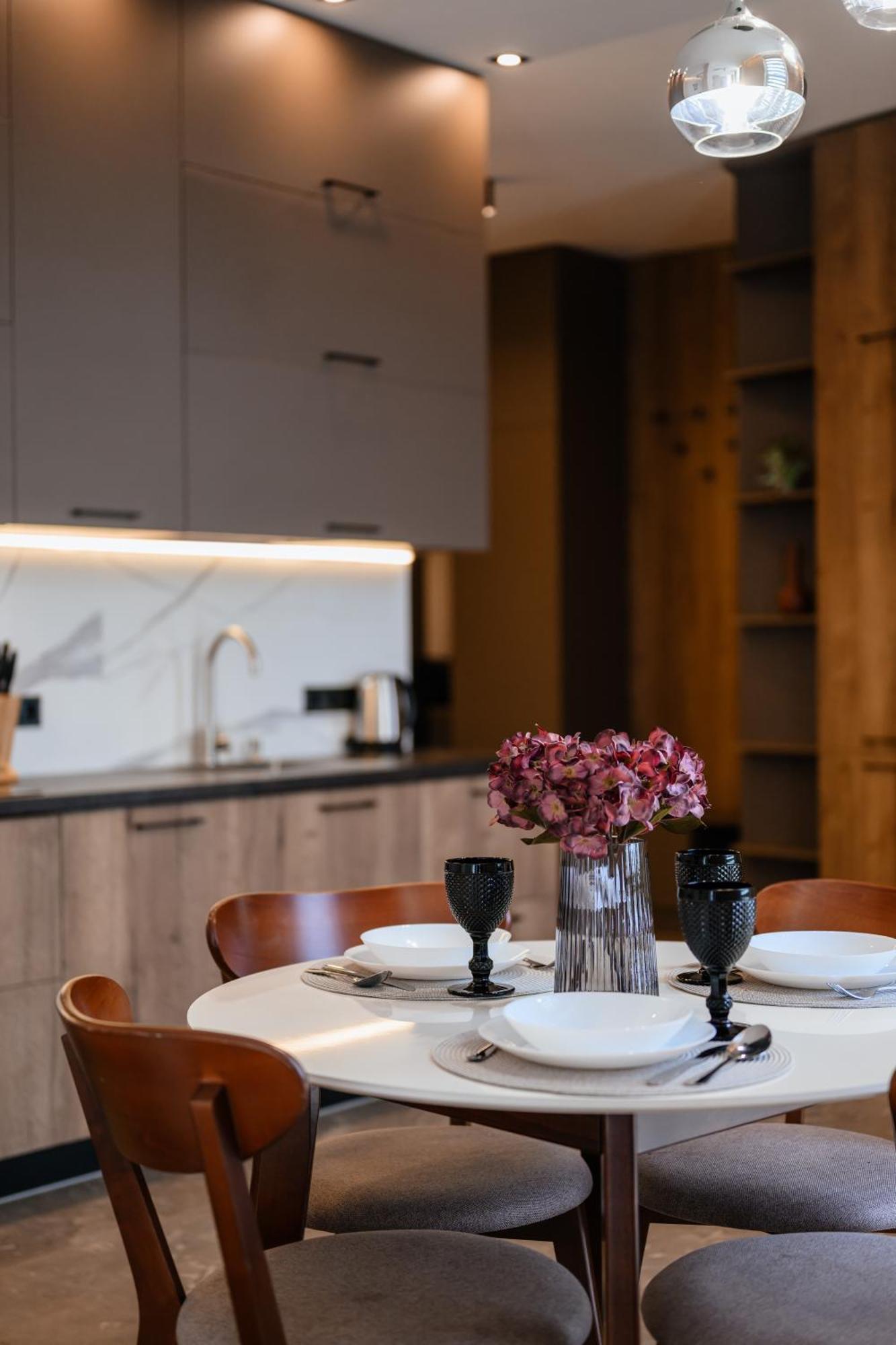 Luxury Apartments Smart House Ungvár Kültér fotó