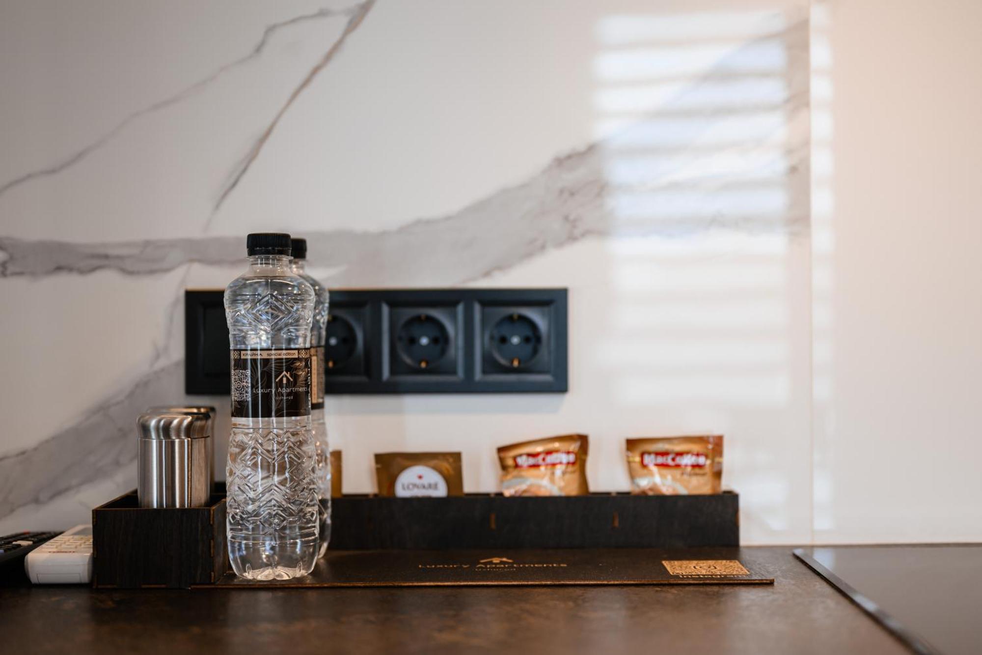 Luxury Apartments Smart House Ungvár Kültér fotó