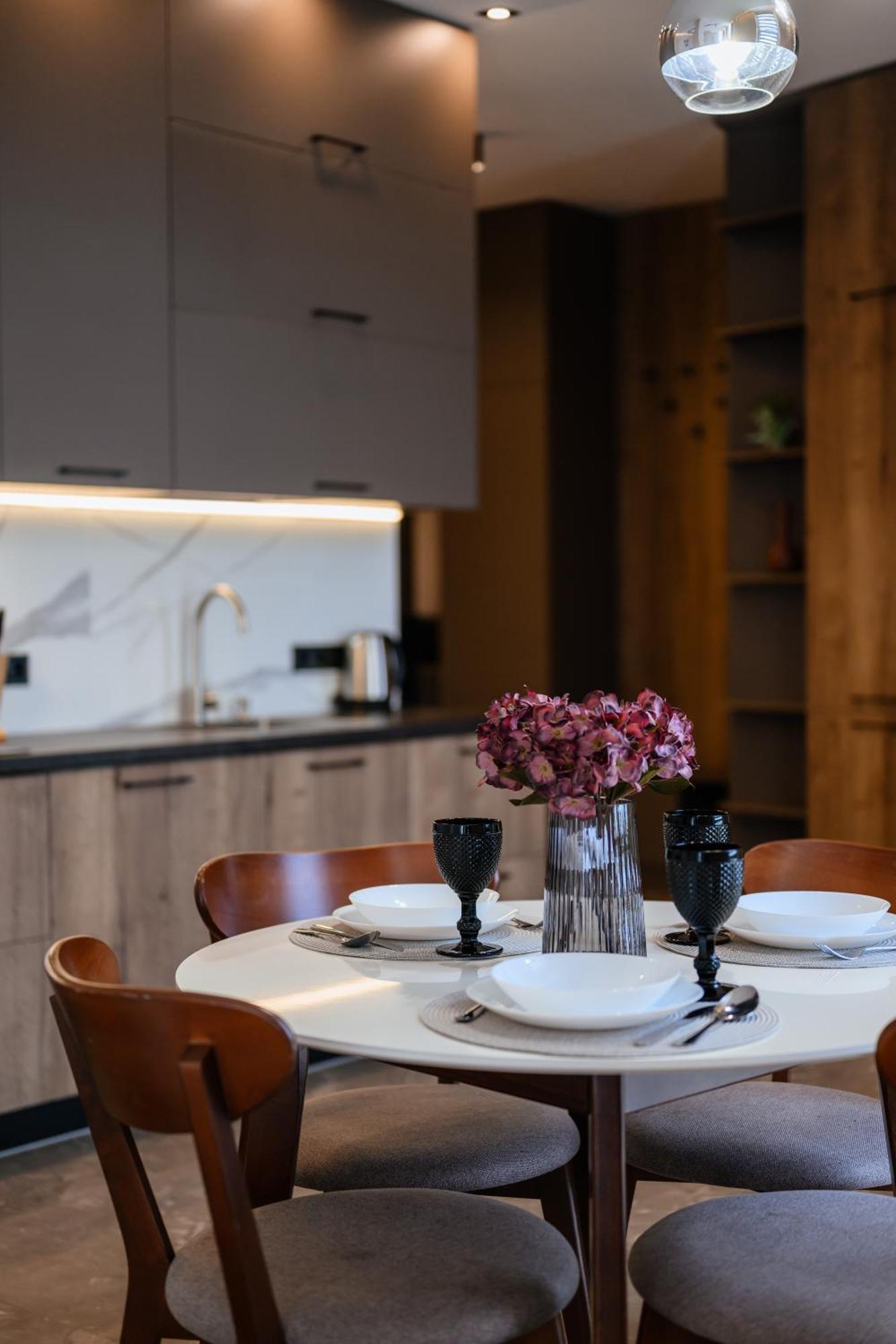 Luxury Apartments Smart House Ungvár Kültér fotó